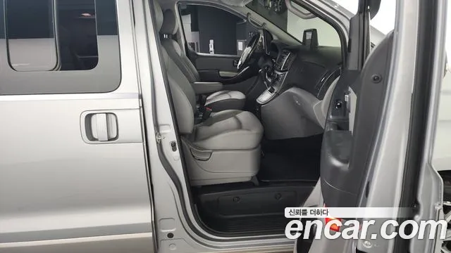 Hyundai The New Grand Starex 2018 Серебряный из Кореи, фото 2