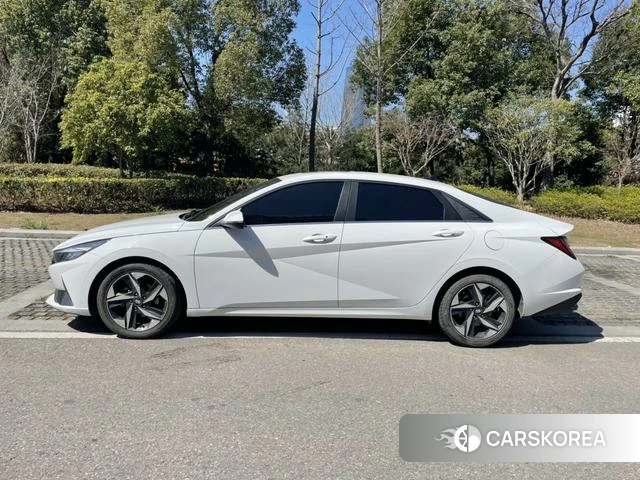 Hyundai Elantra 2021 Белый из Китая, фото 2