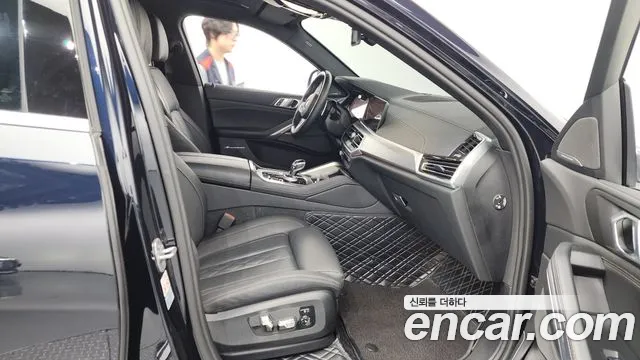 BMW X6 (G06) 2023 Черный из Кореи, фото 2