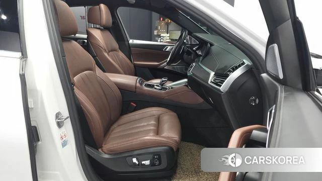 BMW X6 (G06) 2021 Белый из Кореи, фото 2