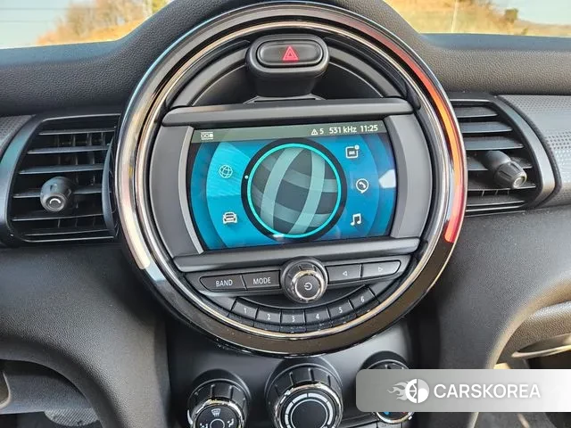 Mini Cooper 2020 Жемчужный цвет из Кореи, фото 2