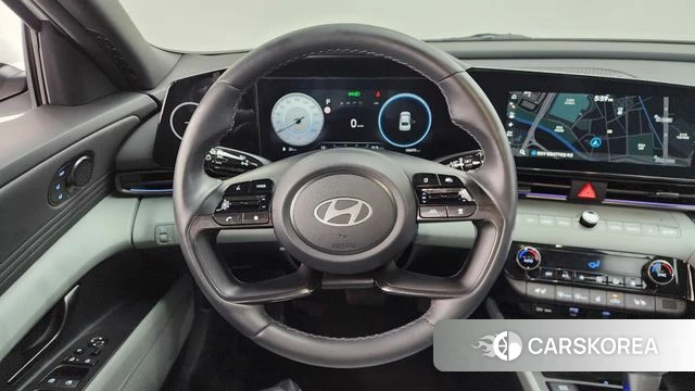 Hyundai The New Avante (CN7) 2024 Белый из Кореи, фото 2