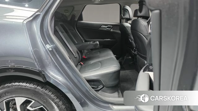 Kia Sportage 5th Generation Hybrid 2023 Серый из Кореи, фото 2