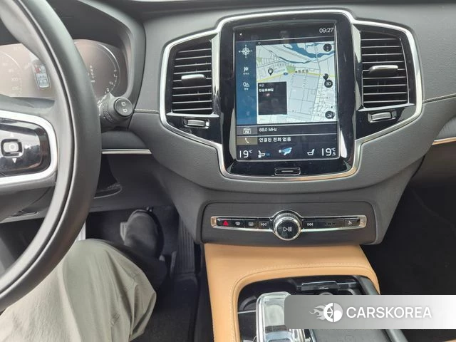 Volvo XC90 second Generation 2021 Белый из Кореи, фото 2