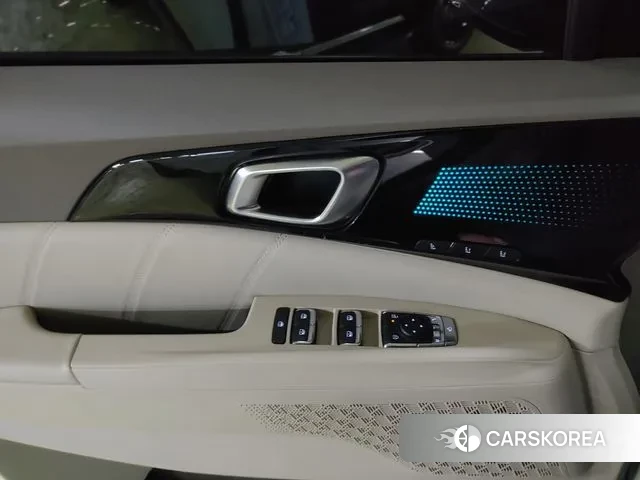 Kia The New Carnival 4th Generation 2024 Серебряный из Кореи, фото 2