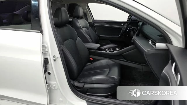 Kia K5 3rd generation 2022 Белый из Кореи, фото 2