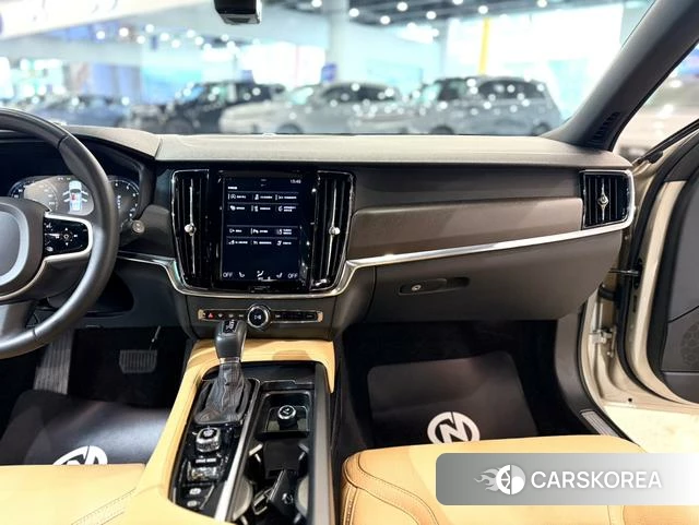 Volvo V90 2019 Шампань из Китая, фото 2