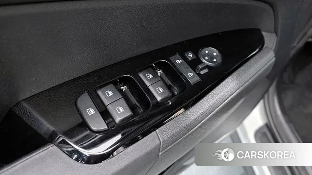 Kia Sportage 5th Generation Hybrid 2022 Белый из Кореи, фото 2