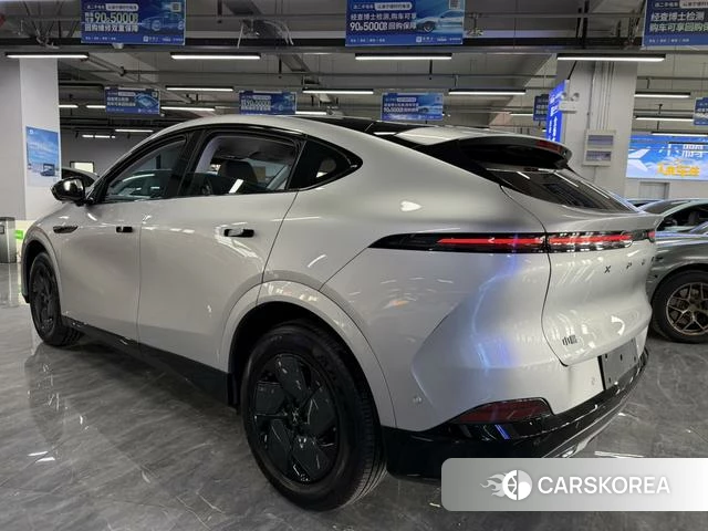 Xiaopeng Motors Xiaopeng G6 2025 Серебристо-серый из Китая, фото 2