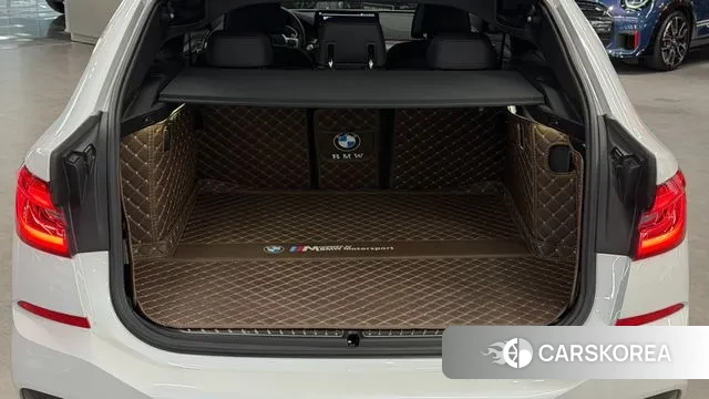 BMW 6 Series GT (G32) 2024 Белый из Кореи, фото 2