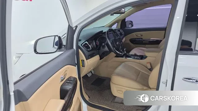 Kia The New Carnival 2019 Белый из Кореи, фото 2