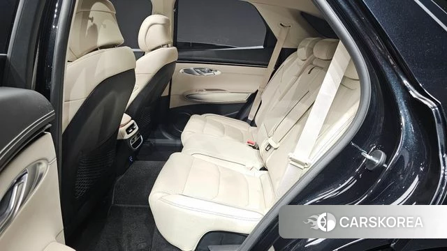 Genesis GV70 2022 Черный из Кореи, фото 2