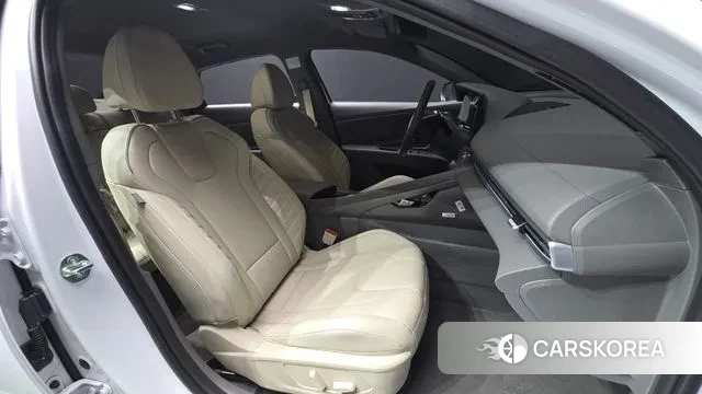 Hyundai The New Avante (CN7) 2025 Белый из Кореи, фото 2