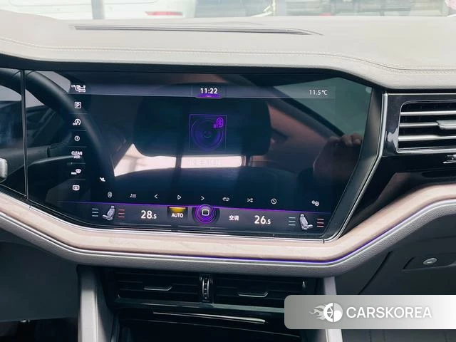 Volkswagen Touareg 2022 Черный из Китая, фото 2