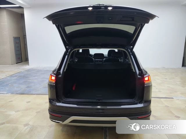 Volkswagen Tanyue 2022 Темно-серый из Китая, фото 2