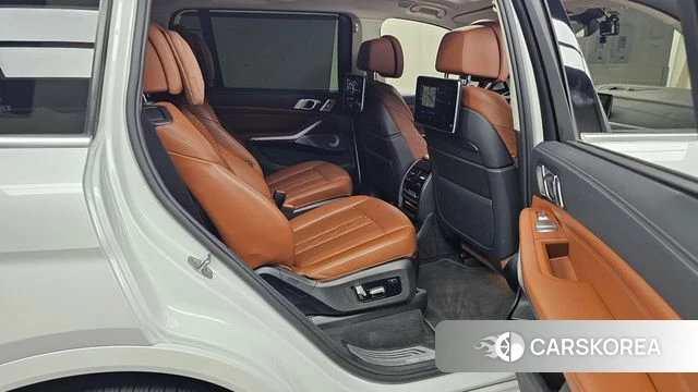 BMW X7 (G07) 2022 Белый из Кореи, фото 2