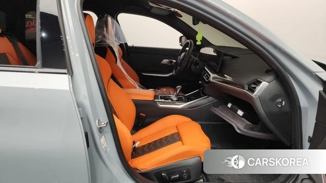 BMW M3 (G80) 2024 Цвет галактики из Кореи, фото 2