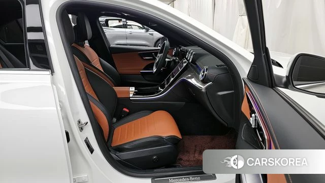 Mercedes-Benz C-Class W206 2025 Белый из Кореи, фото 2