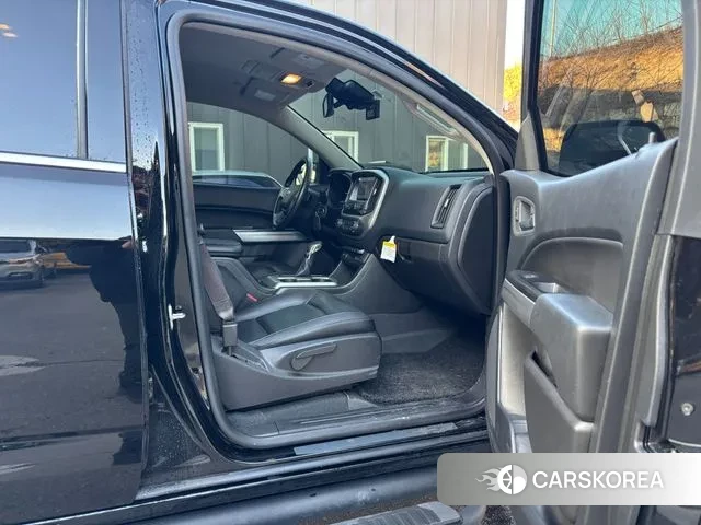 Chevrolet (GM Daewoo) Real New Colorado 2022 Черный из Кореи, фото 2