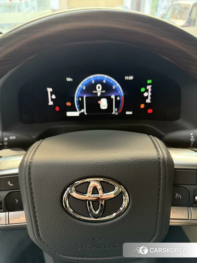 Toyota Land Cruiser (imported) 2025 Белый из Китая, фото 2