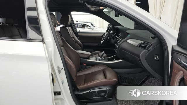 BMW X4 (F26) 2018 Белый из Кореи, фото 2