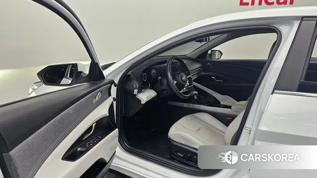 Hyundai Avante (CN7) 2022 Белый из Кореи, фото 2