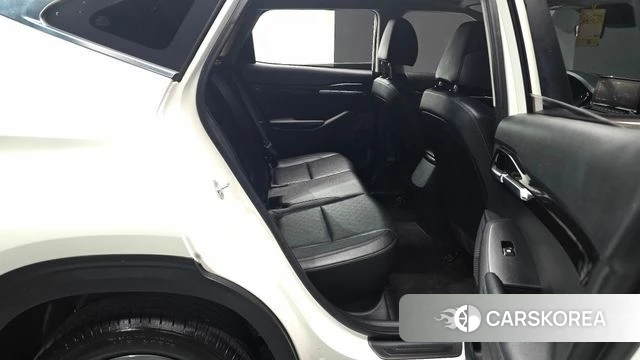 Kia Seltos 2022 Белый из Кореи, фото 2
