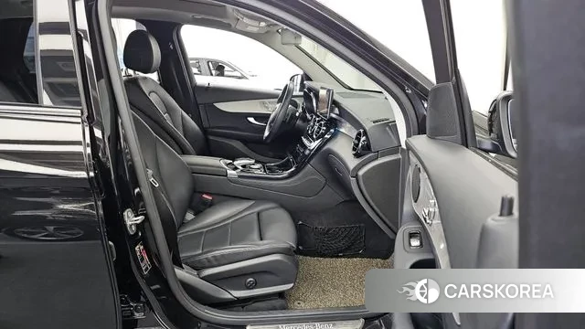 Mercedes-Benz GLC-Class X253 2019 Черный из Кореи, фото 2