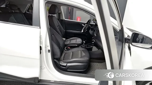 Kia Stonic 2018 Белый из Кореи, фото 2