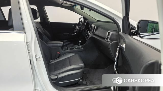 Kia Sportage 4th Generation 2018 Белый из Кореи, фото 2
