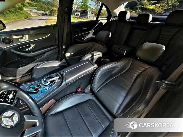 Mercedes-Benz E-Class W213 2019 Серебристо-серый из Кореи, фото 2