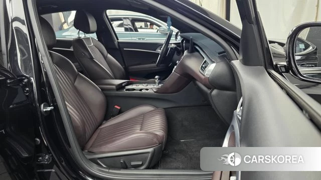 Genesis The New G70 2022 Черный из Кореи, фото 2