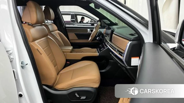 Hyundai Santa Fe (MX5) 2024 Белый из Кореи, фото 2