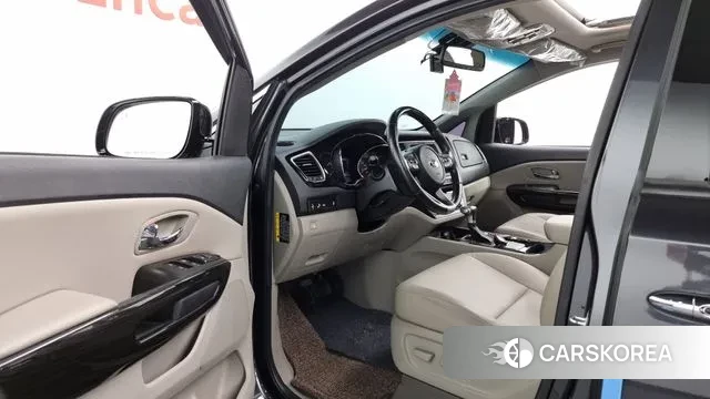 Kia The New Carnival 2019 Черный из Кореи, фото 2