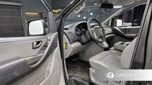 Hyundai The New Grand Starex 2018 Черный из Кореи, фото 2