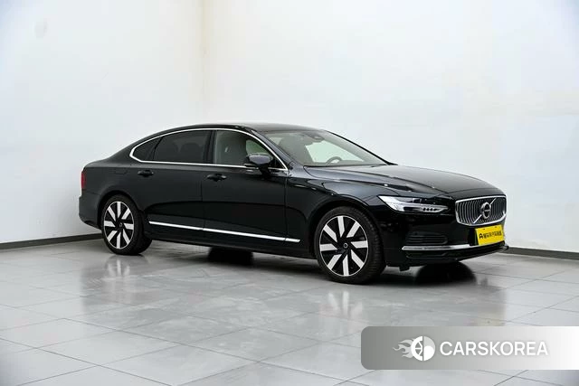 Volvo S90 PHEV 2024 Черный из Китая, фото 2