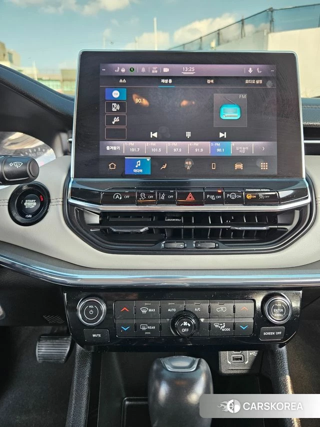 Jeep Compass 2nd Generation 2022 Белый из Кореи, фото 2