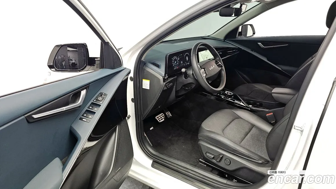 Kia Di Ol Nu Niro 2022 Белый из Кореи, фото 2