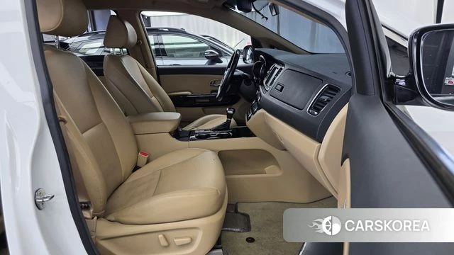 Kia The New Carnival 2019 Белый из Кореи, фото 2