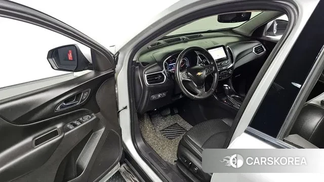 Chevrolet (GM Daewoo) Equinox 2019 Серебряный из Кореи, фото 2