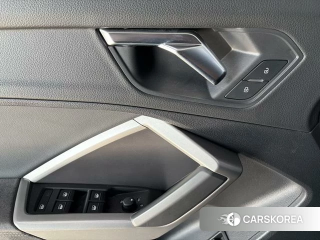 Audi Q3 2022 Белый из Китая, фото 2
