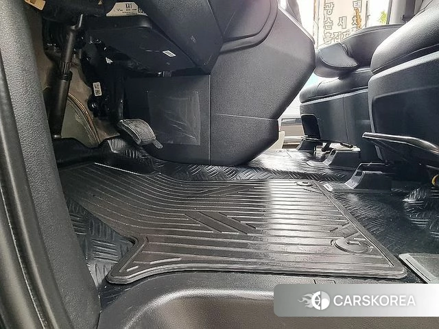 Hyundai Staria 2022 Серый из Кореи, фото 2