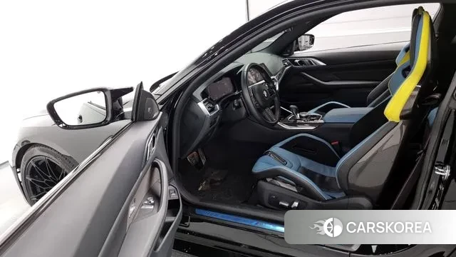 BMW M4 (G82) 2023 Черный из Кореи, фото 2