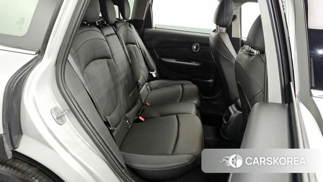 Mini Cooper D Clubman 2020 Серебряный из Кореи, фото 2