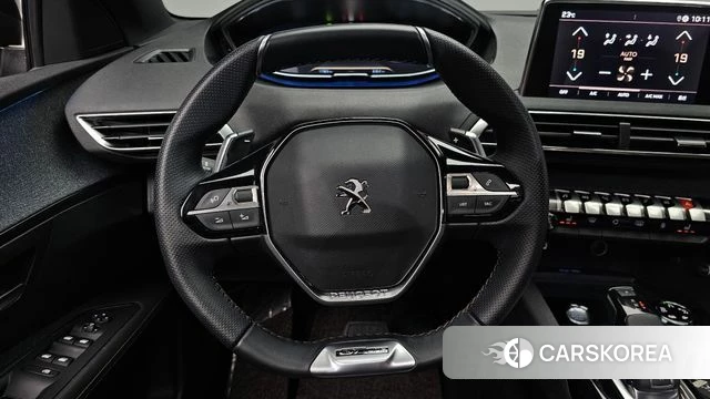 Peugeot 3008 second generation 2020 Белый из Кореи, фото 2