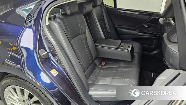 Lexus ES300h 7th generation 2019 Синий из Кореи, фото 2