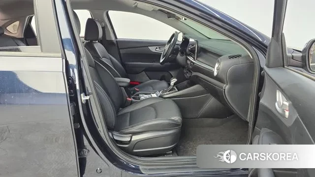 Kia The New K3 2nd generation 2022 Синий из Кореи, фото 2