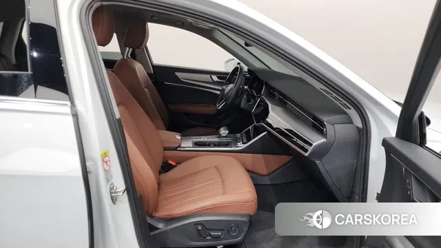 Audi A6 (C8) 2019 Белый из Кореи, фото 2