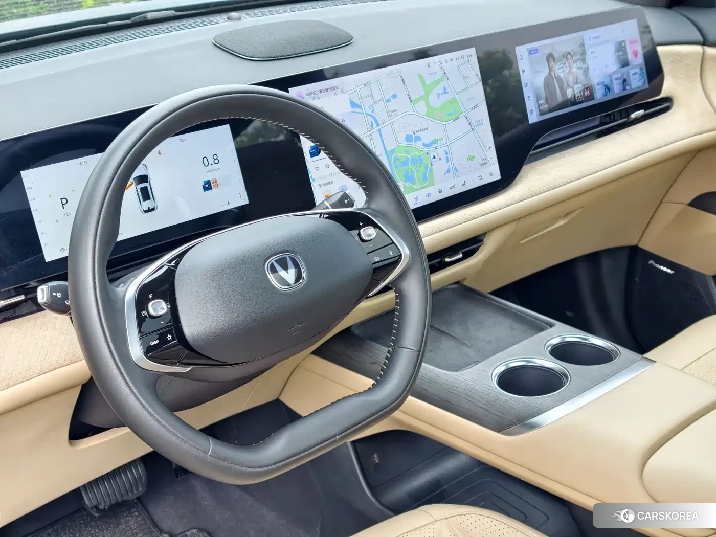 Chang'an Changan CS75PLUS 2024 Silver/gray из Китая, фото 2