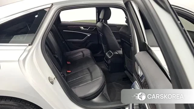 Audi A6 (C8) 2019 Белый из Кореи, фото 2